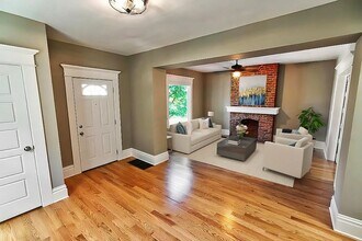 1348 Summit St in Columbus, OH - Building Photo - Building Photo