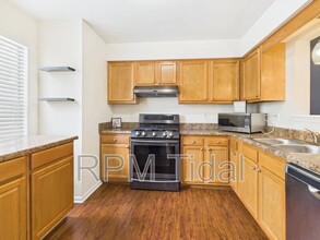 12 Gold Leaf Pl in Hampton, VA - Building Photo - Building Photo