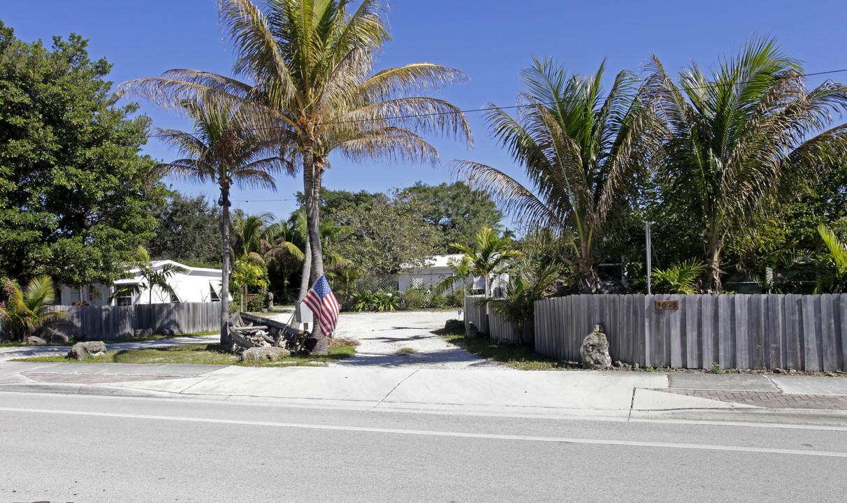 3045 N Federal Hwy in Delray Beach, FL - Building Photo