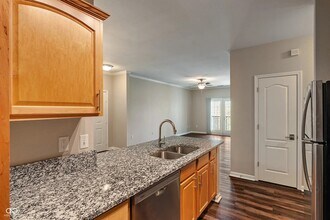 12833 Tradd St, Unit 3A in Carmel, IN - Building Photo - Building Photo