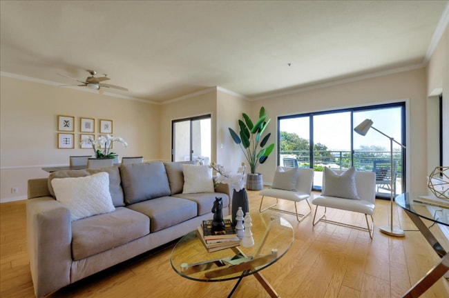 430 Portofino Dr in San Carlos, CA - Building Photo - Building Photo