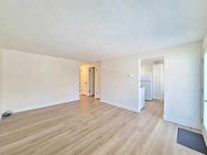 2021-2023 N Astor St in Spokane, WA - Building Photo - Building Photo