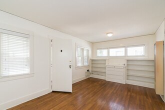 1718 Loma Dr in Hermosa Beach, CA - Building Photo - Building Photo