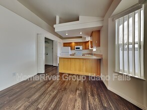 3676 Briar Creek Ln in Ammon, ID - Building Photo - Building Photo