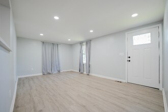 50 Fowler Ave in Torrington, CT - Building Photo - Building Photo