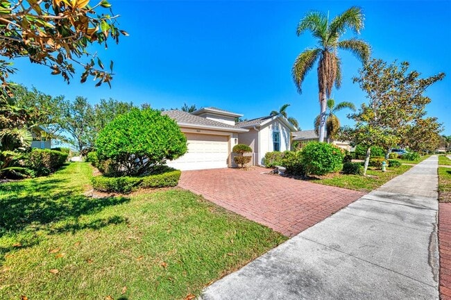 9022 Coachman Dr in Venice, FL - Building Photo - Building Photo