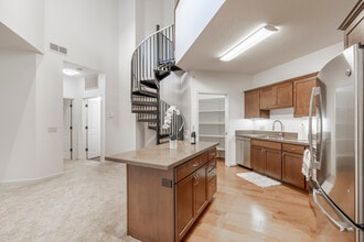 Quayside Wayzata in Wayzata, MN - Foto de edificio - Interior Photo