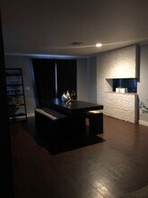 23330 Victory Blvd in Los Angeles, CA - Foto de edificio - Building Photo