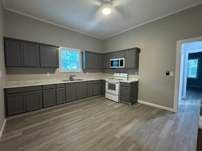 2705 Gordon Ave in Monroe, LA - Building Photo - Building Photo