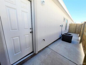 1308 Vani Dr, Unit 1 in Weslaco, TX - Building Photo - Building Photo