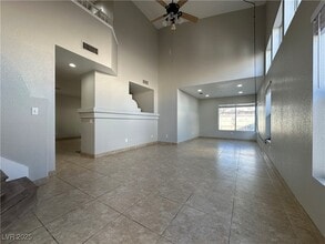 6987 Wineberry Dr in Las Vegas, NV - Building Photo - Building Photo