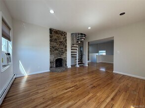 7311 Avenue W in Brooklyn, NY - Building Photo - Building Photo