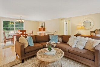 25 Embassy St in Yarmouth Port, MA - Building Photo - Building Photo