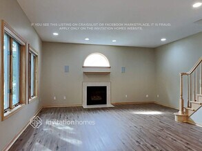 430 Elsie Inn in Mahtomedi, MN - Building Photo - Building Photo