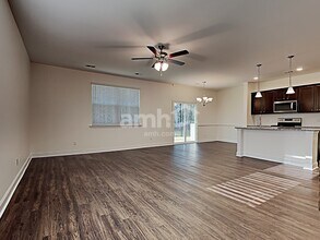 315 West St in Moncks Corner, SC - Foto de edificio - Building Photo