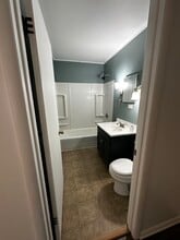 100 High St, Unit 100 High St in Platte City, MO - Foto de edificio - Building Photo