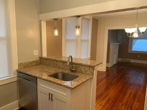 105 Poplar St in Crafton, PA - Building Photo - Building Photo