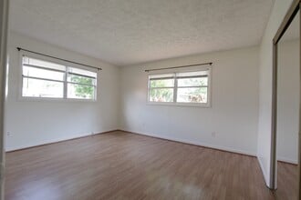 212 Tennessee Ave in St. Cloud, FL - Building Photo - Building Photo