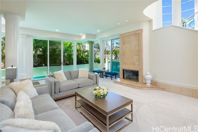 property at 4343 Kahala Ave
