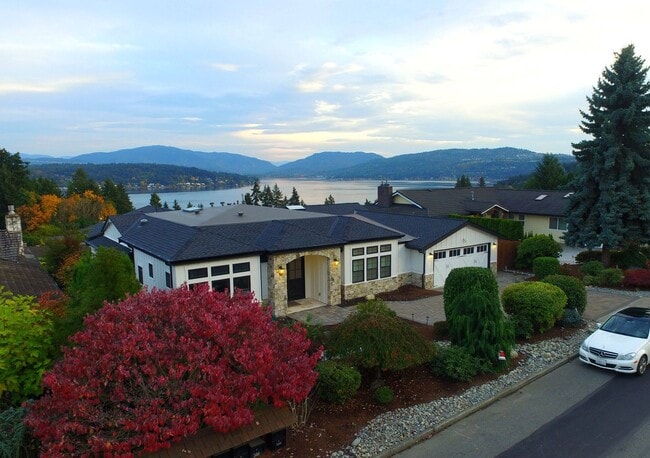 property at 516 172nd Pl NE