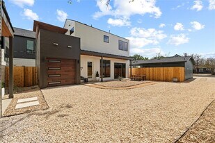 506 Krebs Ln, Unit 2 in Austin, TX - Building Photo