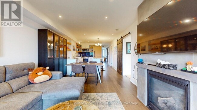 6 Anchorage Cres in Collingwood, ON - Building Photo - Building Photo