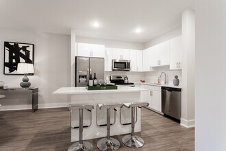 The Addison in Fort Lee, NJ - Building Photo - Interior Photo