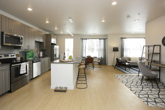 Cycle Apartments in Fort Collins, CO - Building Photo - Interior Photo