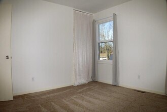 2420 Deerwood Dr in Fort Wayne, IN - Building Photo - Building Photo