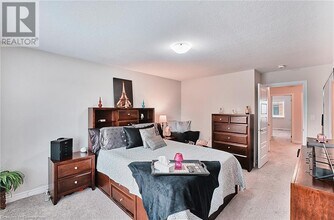 288 Glover Rd in Hamilton, ON - Building Photo - Building Photo