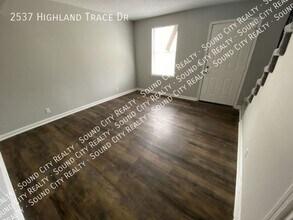 2537 Highland Trace Dr in Nashville, TN - Building Photo - Building Photo