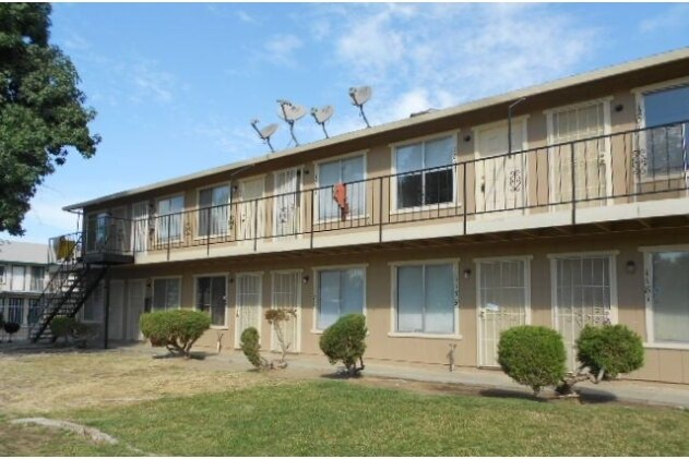 1171-1211 Kelso St in Atwater, CA - Foto de edificio