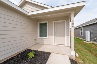 320 Twilight Breeze Wy in Hutto, TX - Building Photo - Building Photo