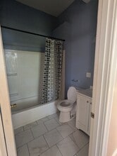 2143 W Clifton Ave in Cincinnati, OH - Building Photo - Building Photo