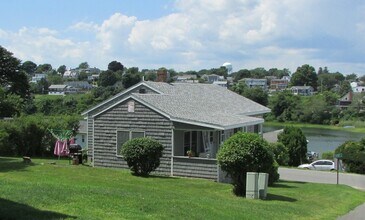 12 Cove Rd in Ipswich, MA - Building Photo - Building Photo