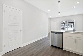 Needmore Creek Townhomes in Clarksville, TN - Foto de edificio - Building Photo