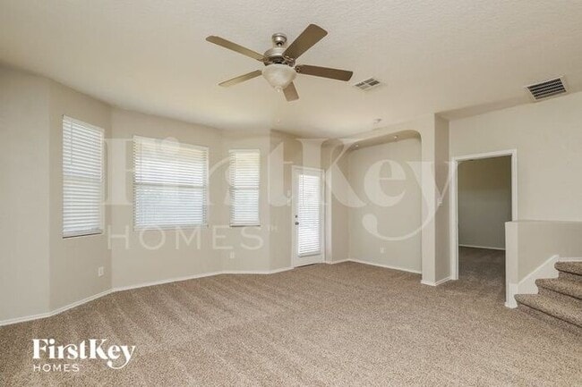 10407 Queensland Way in Converse, TX - Building Photo - Building Photo