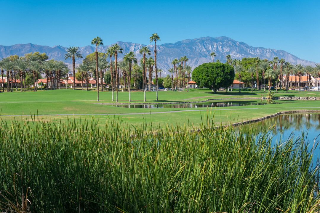 131 Desert Falls Cir in Palm Desert, CA - Building Photo