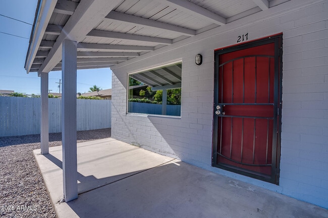 property at 215 S Doran