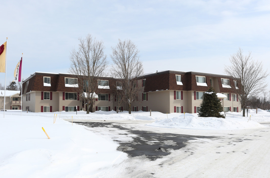 Springbrook Apartments in Rome, NY - Foto de edificio