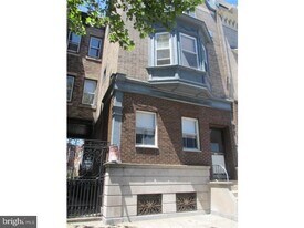 2224 S Broad St in Philadelphia, PA - Building Photo