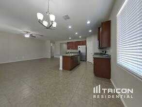 18646 W Hatcher Rd in Waddell, AZ - Building Photo - Building Photo