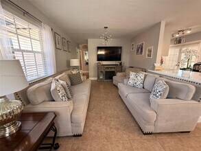 11007 SW 3rd St in Miami, FL - Building Photo - Building Photo