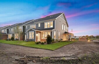 2256 Horseshoe Cir in Naperville, IL - Building Photo - Building Photo