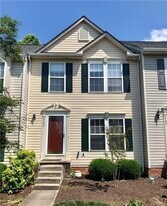 2859 Queensland Dr in Richmond, VA - Building Photo