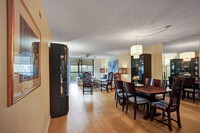 5574 Witney Dr in Delray Beach, FL - Foto de edificio - Building Photo