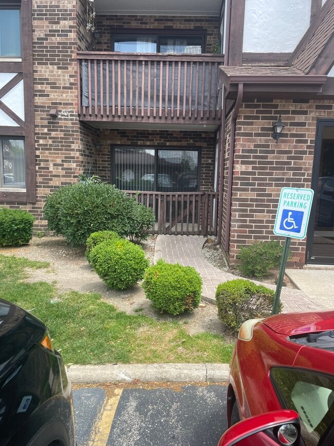 property at 10630 Ridgeland Ave