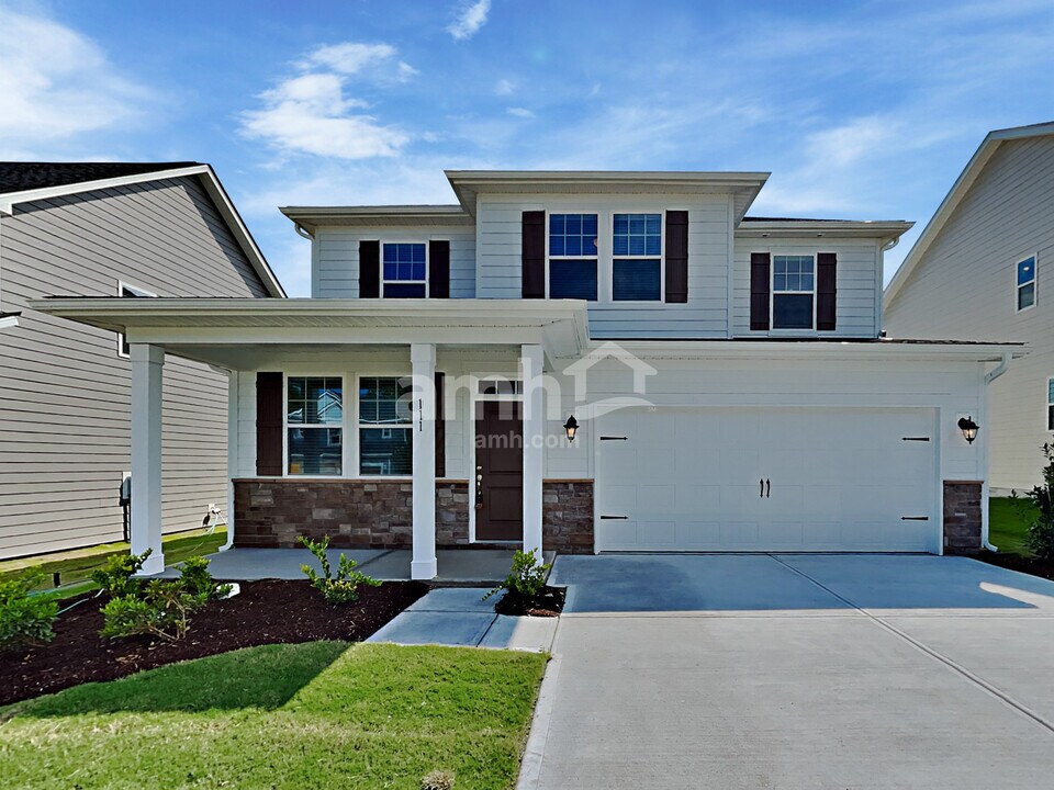 111 Cairo Ct in Mooresville, NC - Building Photo
