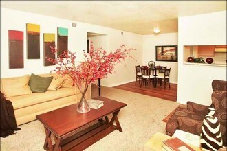 Reserve at Stillwater in Durham, NC - Foto de edificio - Interior Photo