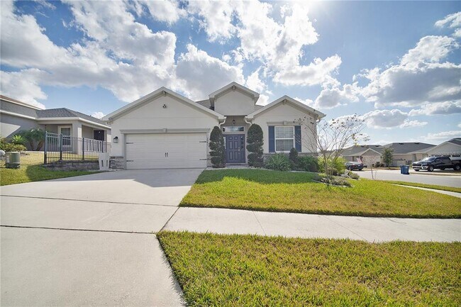 2041 Noble Dr in Davenport, FL - Building Photo - Building Photo